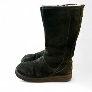 Womens Ugg Tall Waterproof Boots SZ 8